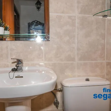 Casa Roda De Bera, 3 Dormitorios, 7 Personas - Es-320-7 * Roda de Bará